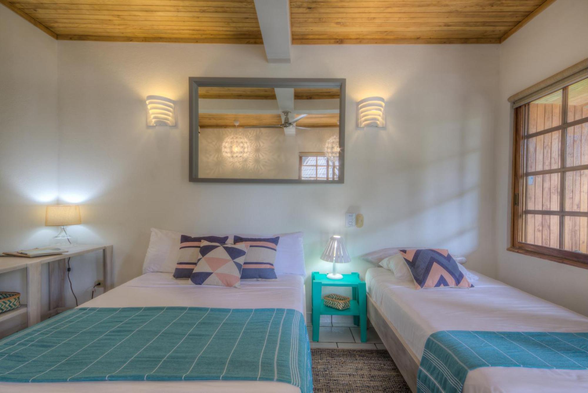 Hotel Guiones ノサラ エクステリア 写真